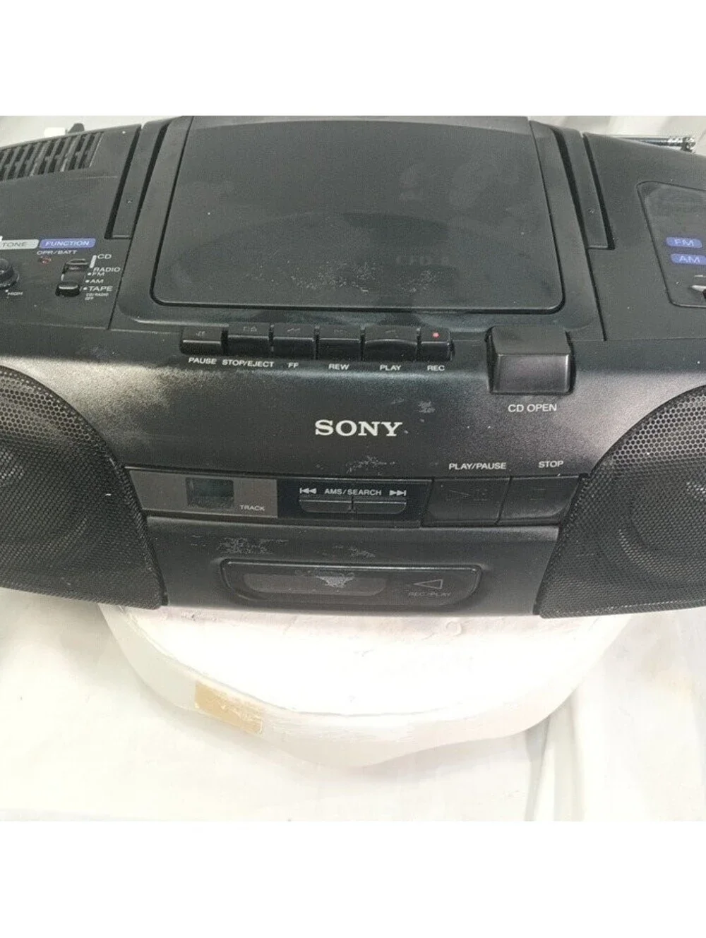 Sony CFD-8 Portable CD Radio Cassette-Corder Boombox Black Vintage